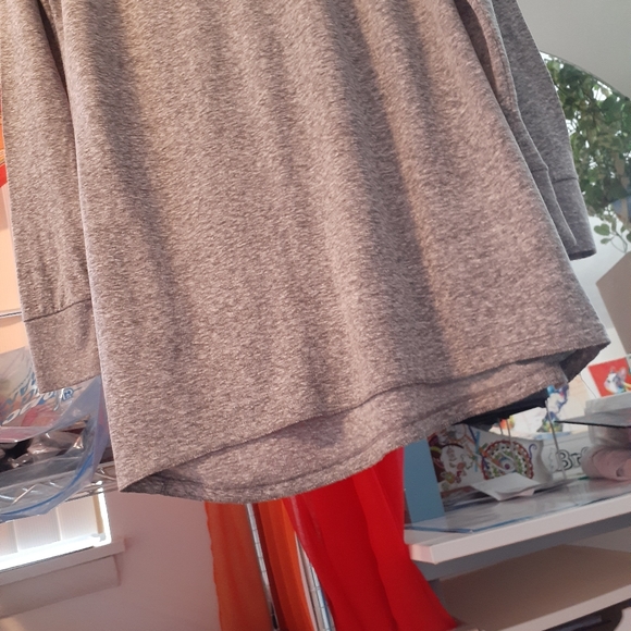 Top/long sleeve - Picture 2 of 9